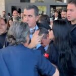 u stambuli cholovik napav na lidera tureckoyi opoziciyi 99cf52e
