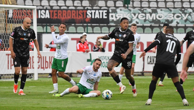 УПЛ: Футбольний сезон завершився поразкою «Карпат» та нічиєю у Житомирі