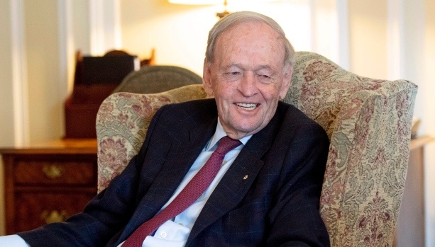 Експрем'єр Канади закликає лідерів G7 не вестися на «шаленості» Трампа