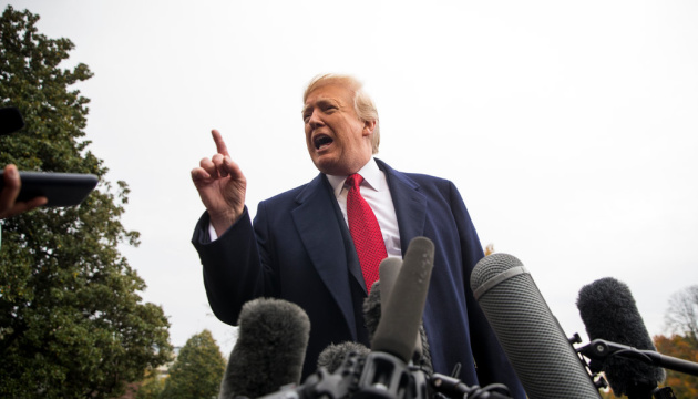 «Якщо вони плюватимуть, ми битимемо»: Трамп пригрозив протестувальникам у Лос-Анджелесі