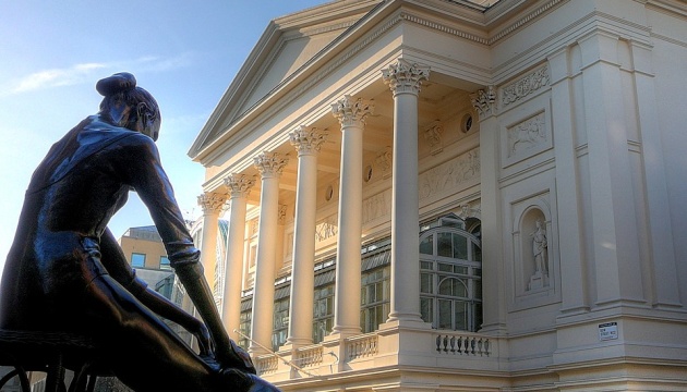kislicja rozkritikuvav vkljuchennja netrebko do kinosezonu korolivskoyi operi londona e063dee