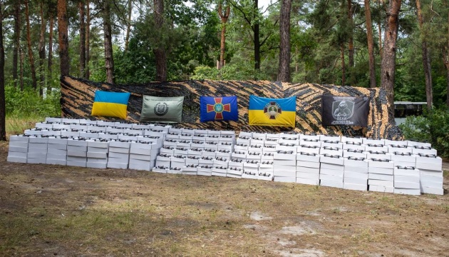 Київ передав двом бригадам Нацгвардії 1700 FPV-дронів