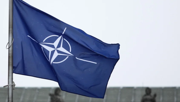 Країни НАТО домовилися підняти витрати на оборону до 5% ВВП протягом 10 років – Politico