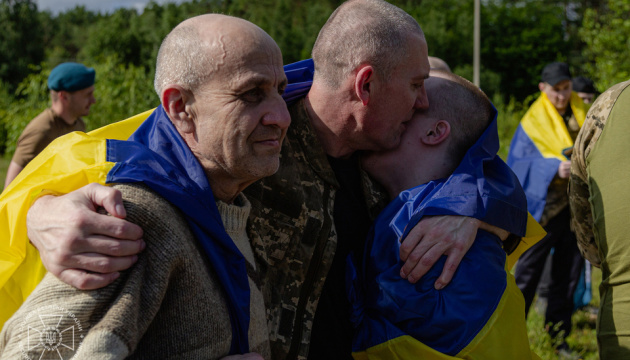 sbu pokazala ekskljuzivni kadri z obminu polonenimi 9330229