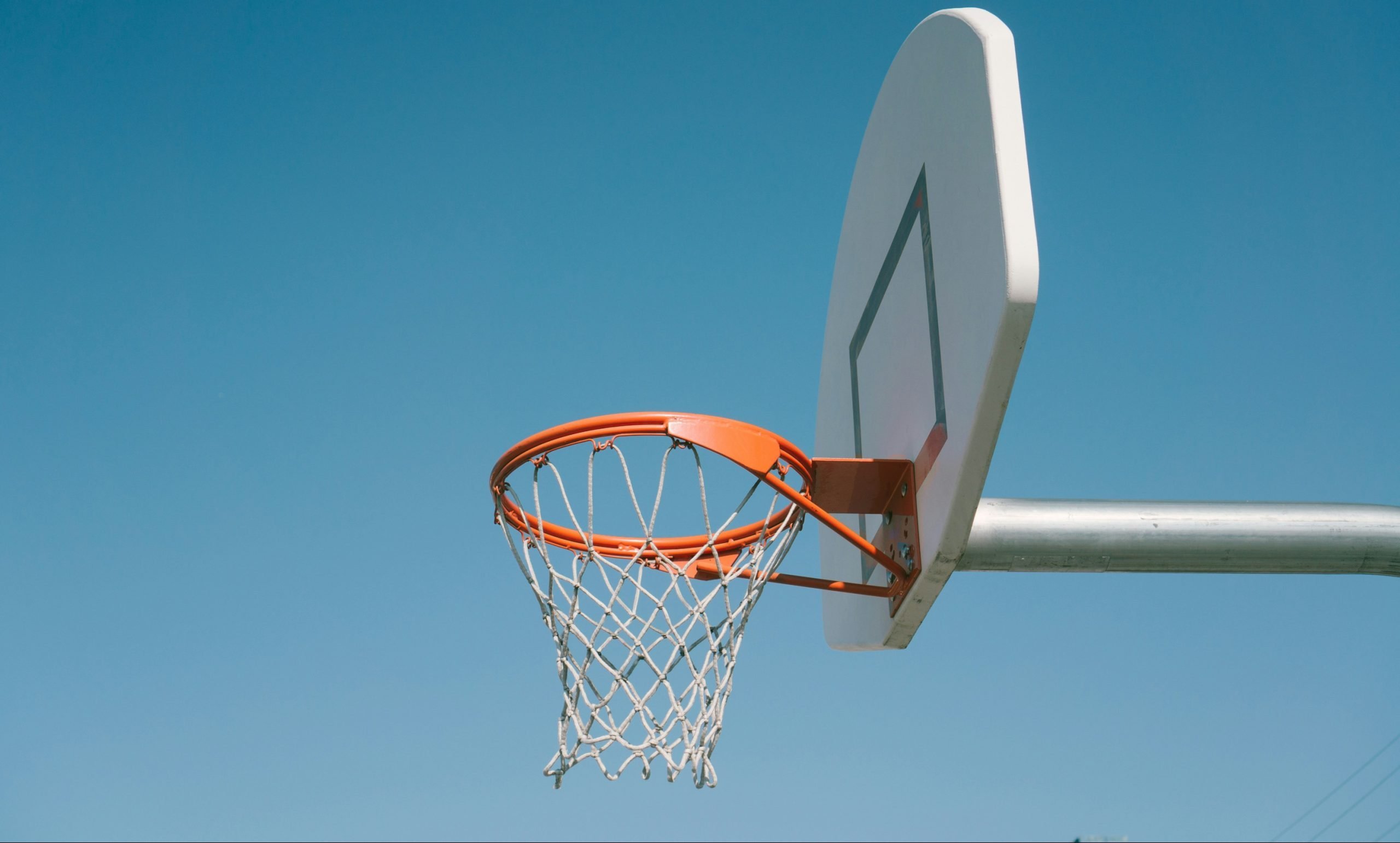 u cherniveckomu liceyi hochut kapitalno vidremontuvati sportivno igrovij majdanchik 0b69214