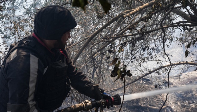 u hersoni vnaslidok rosijskih atak spalahnuli pozhezhi postrazhdala ljudina 88c9462