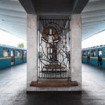 u kiyevi vnaslidok nichnoyi ataki poshkodzheni koliyi metro mizh stancijami darnicja ta livoberezhna 5fc0215