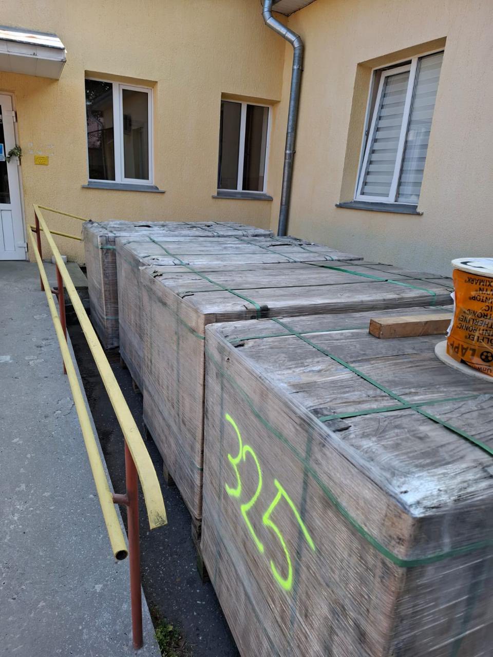 u odnij z likaren chernivciv budujut sonjachnu elektrostanciju 8ba1e3e