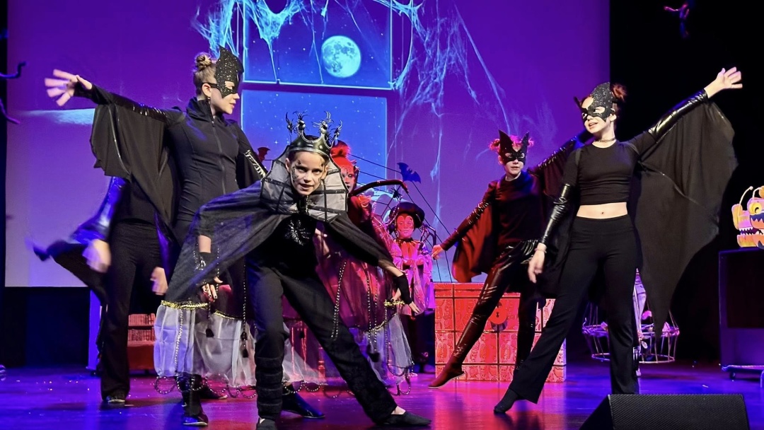 u varshavi vidbulasja premyera ukrayinskogo ditjachogo mjuziklu nich na gorishhi 7f3c122