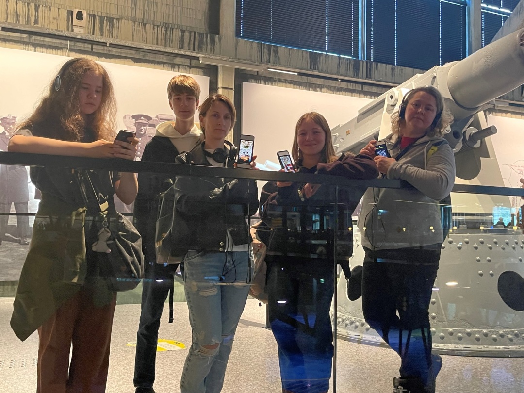 ukrayinci v estoniyi vidvidali tallinnskij morskij muzej z ukrayinomovnim audiogidom 1028b40