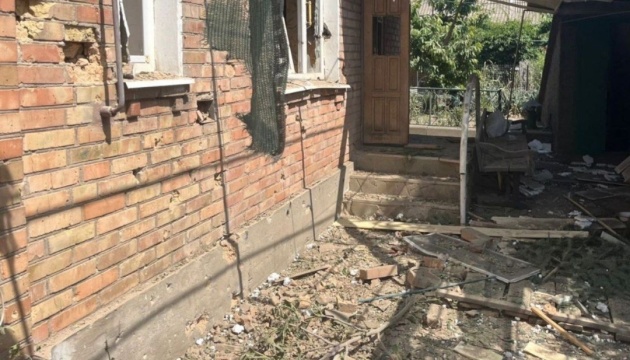 Військові РФ обстріляли два райони Дніпропетровщини, поранені двоє чоловіків