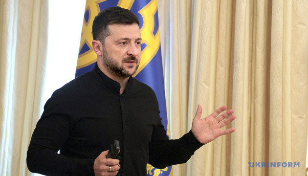 Зеленський сьогодні відвідає Велику Британію