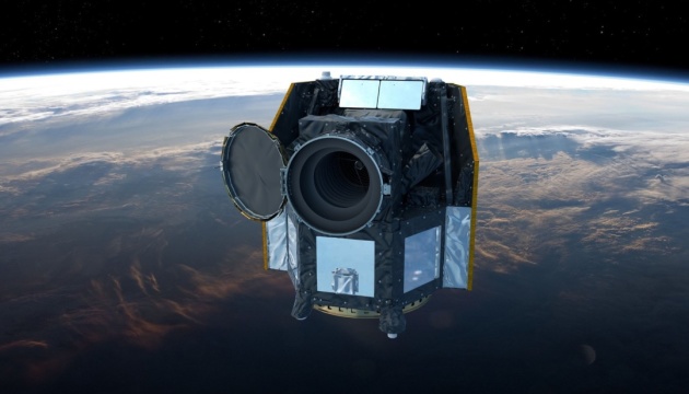 Космічний телескоп CHEOPS вперше в історії виявив «планету-самогубця»