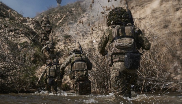 Операція «Посланець»: бійці ССО евакуювали з передової тіло полеглого литовського добровольця