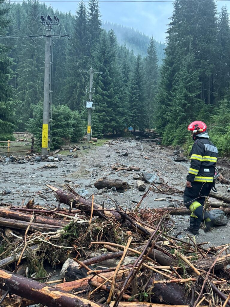 u rumuniyi silni zlivi sprichinili povin ye zagiblij b317d9c