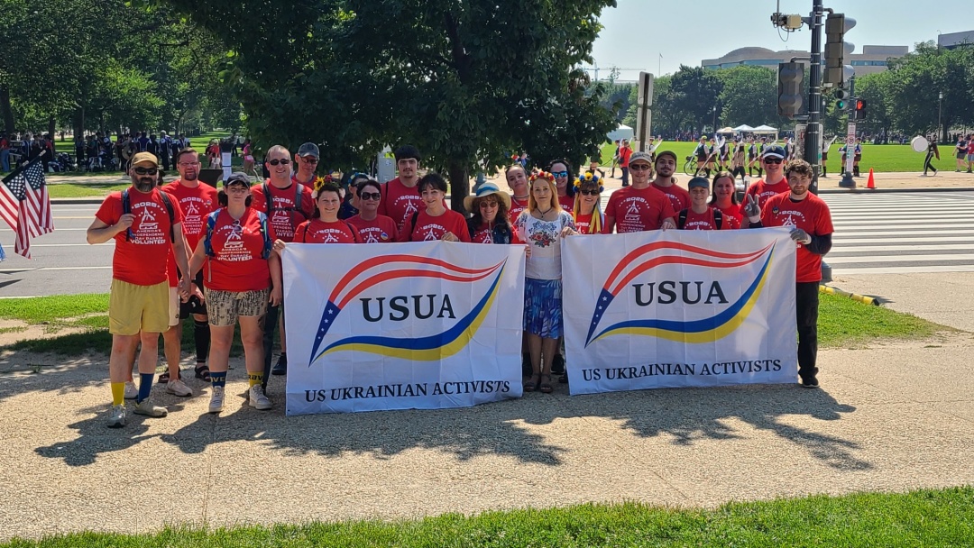 ukrayinci projshli centrom vashingtona na paradi do dnja nezalezhnosti ssha 9ea1311