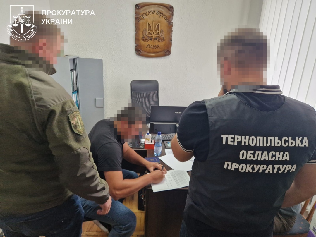 na ternopilshhini dvoh lisivnikiv pidozrjujut u sluzhbovij nedbalosti zbitki perevishhujut ₴2 miljoni 56604f3