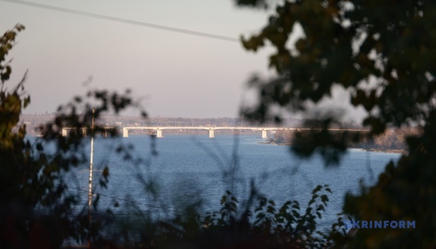 У Херсоні через російські атаки мікрорайон Корабел залишився без світла