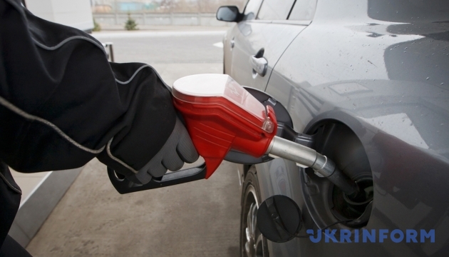 У Криму продовжують зростати ціни на пальне