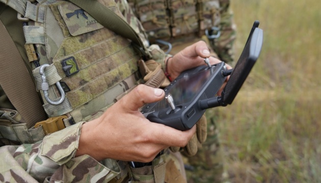 У Нацгвардії показали, як на Покровському напрямку українські дрони працюють в режимі «каруселі»