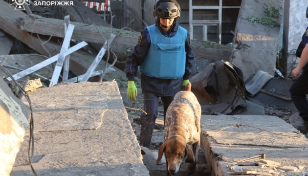 У Запоріжжі завершили аварійно-рятувальні роботи на місці ворожого удару, 20 постраждалих