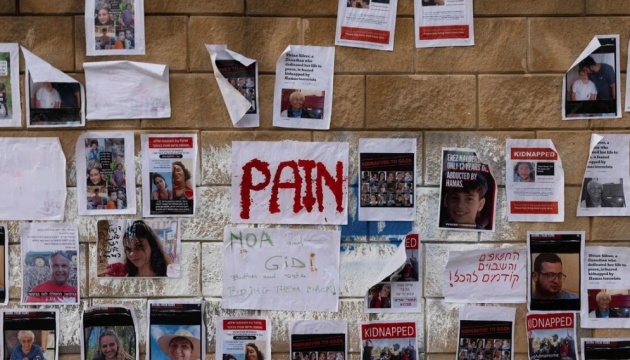 Ізраїль та ХАМАС обмінялися списками заручників і ув'язнених - Reuters