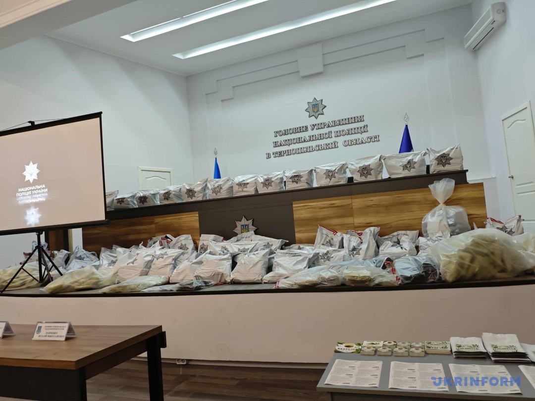 maskuvali pid matchu i harchovi dobavki v ukrayini vikrili merezhu zbutu novogo narkotiku 50a38a2