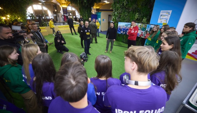 МЗС України запрошує на саміт «Залізна зміна» підлітків, які тимчасово проживають за кордоном