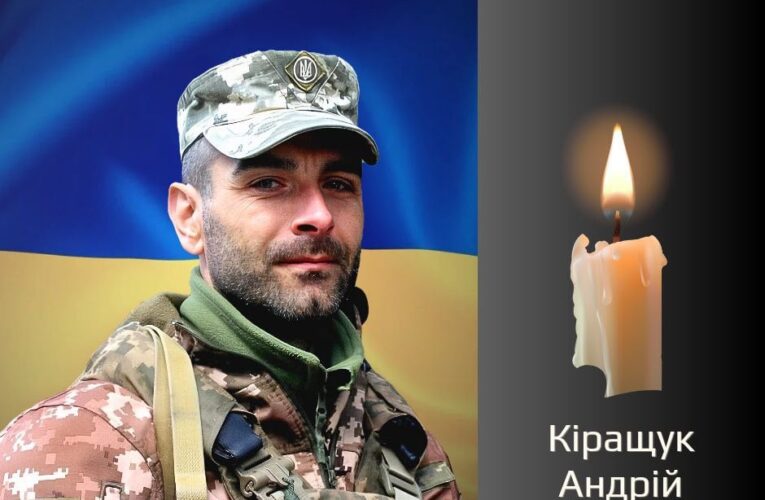 На Буковини прощаються з двома військовими, які загинули на війні