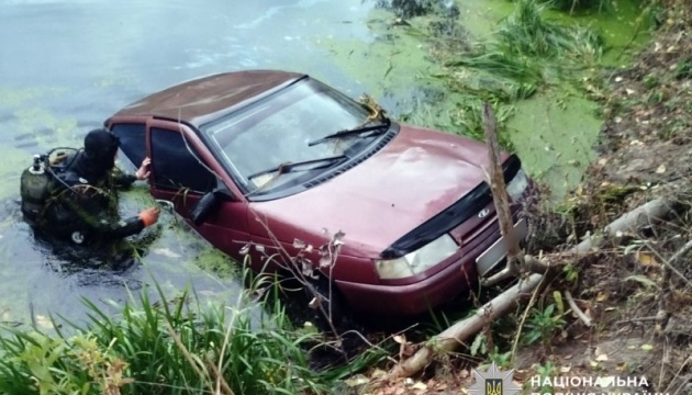 На Полтавщині знайшли тіло чоловіка, дружина та син якого загинули у водоймі