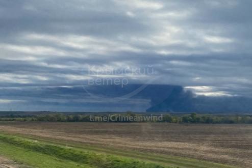 naftobaza u feodosiyi gorit ponad pivtori dobi pislja ataki droniv socmerezhi 6880181