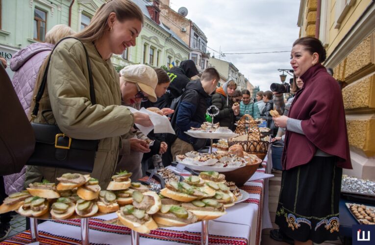 Поєднання кулінарії, історії та літератури: у Чернівцях відтворили страви, які готувала Ольга Кобилянська