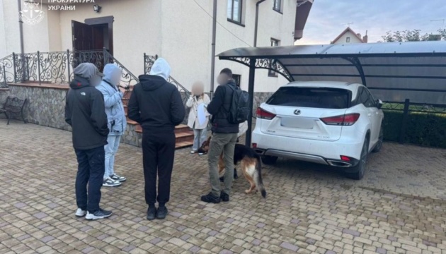 Правоохоронці оголосили підозру особам, які завдали комерційному банку понад ₴128 мільйонів збитків