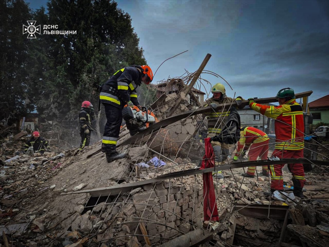 rjatuvalniki likviduvali 10 iz 13 pozhezh shho vinikli cherez masovanij kombinovanij udar rf 4f0a806