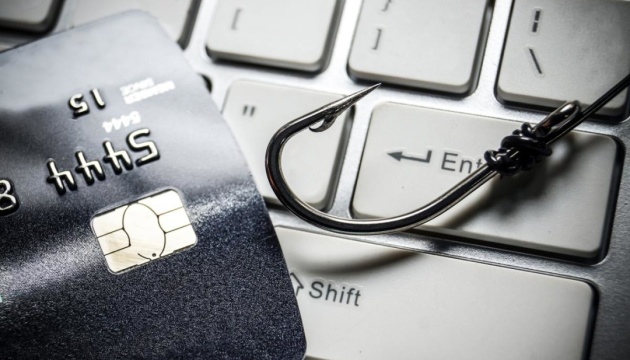 Справа на понад €550 тисяч: у Нідерландах затримали двох жінок за шахрайство на сайтах знайомств 