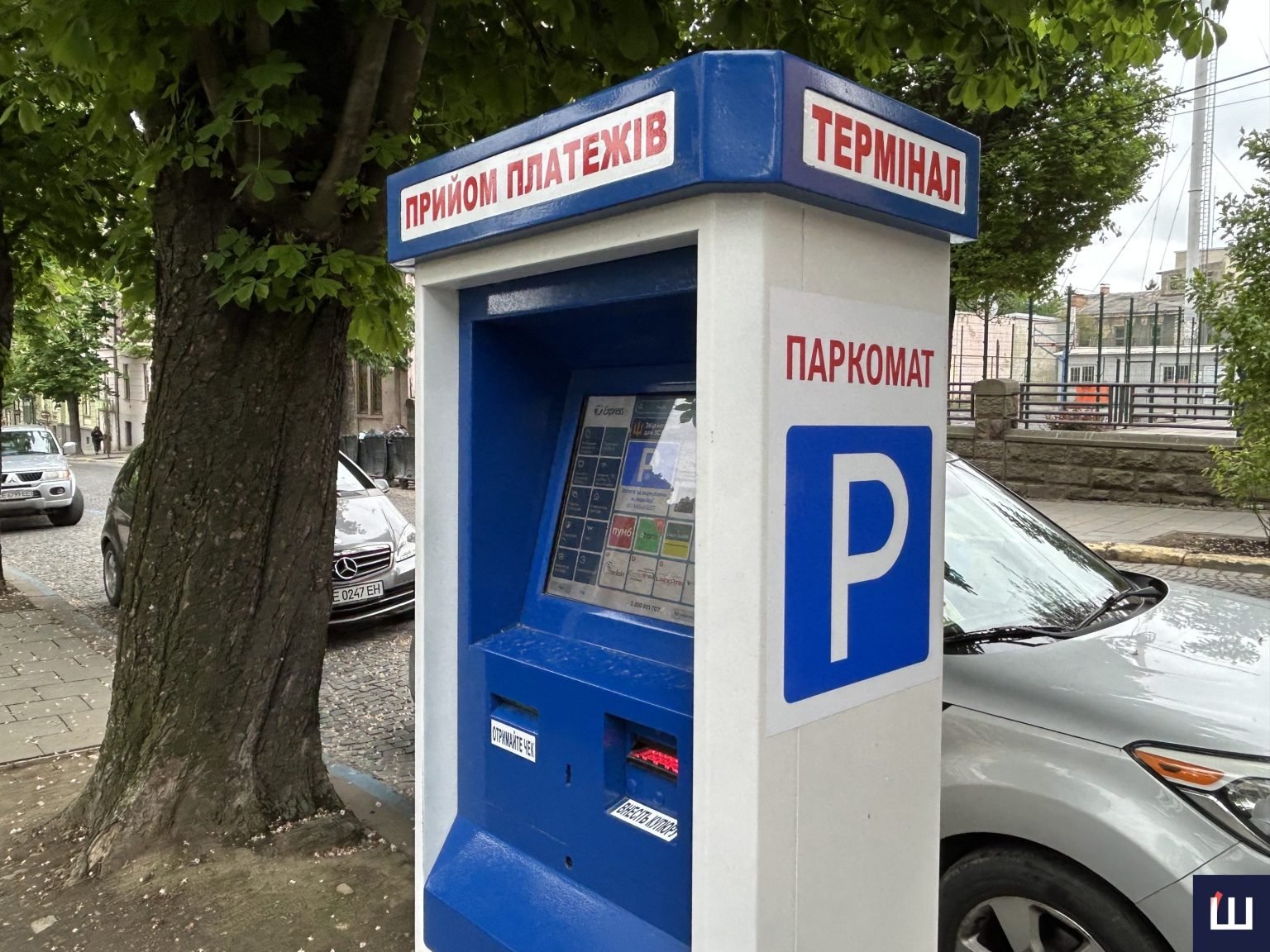 У Чернівцях облаштують нову парковку на вулиці Героїв Майдану 11 Нова парковка у Чернівцях: на якій вулиці облаштують майданчик