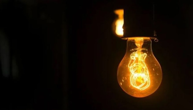 У Кам’янському пролунали потужні вибухи, у місті перебої зі світлом