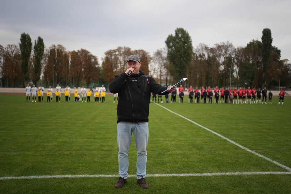 u kiyevi vidbuvsja blagodijnij futbolnij match na pidtrimku vijskovih ta vpo 315b8ba