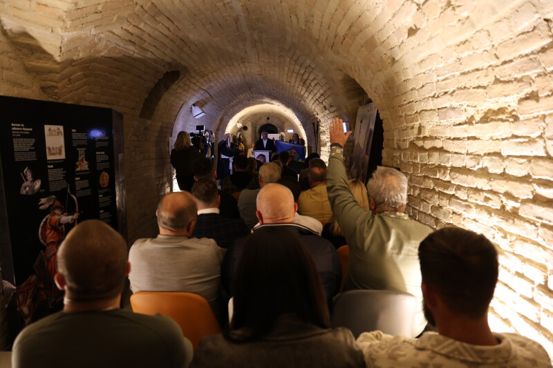 u lucku na blagodijnomu aukcioni zibrali ponad miljon griven dlja brigadi ljubart 5000fd3