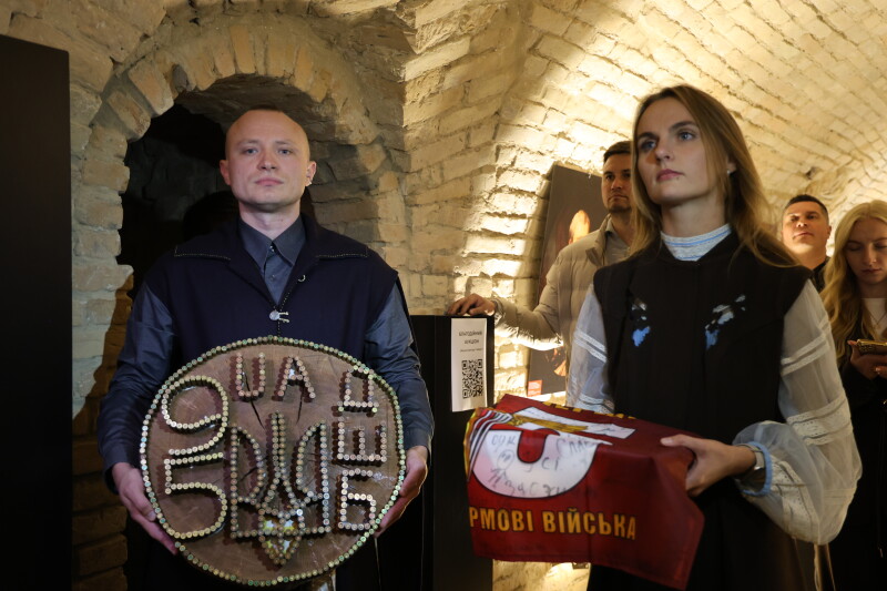 u lucku na blagodijnomu aukcioni zibrali ponad miljon griven dlja brigadi ljubart b9dcc5c