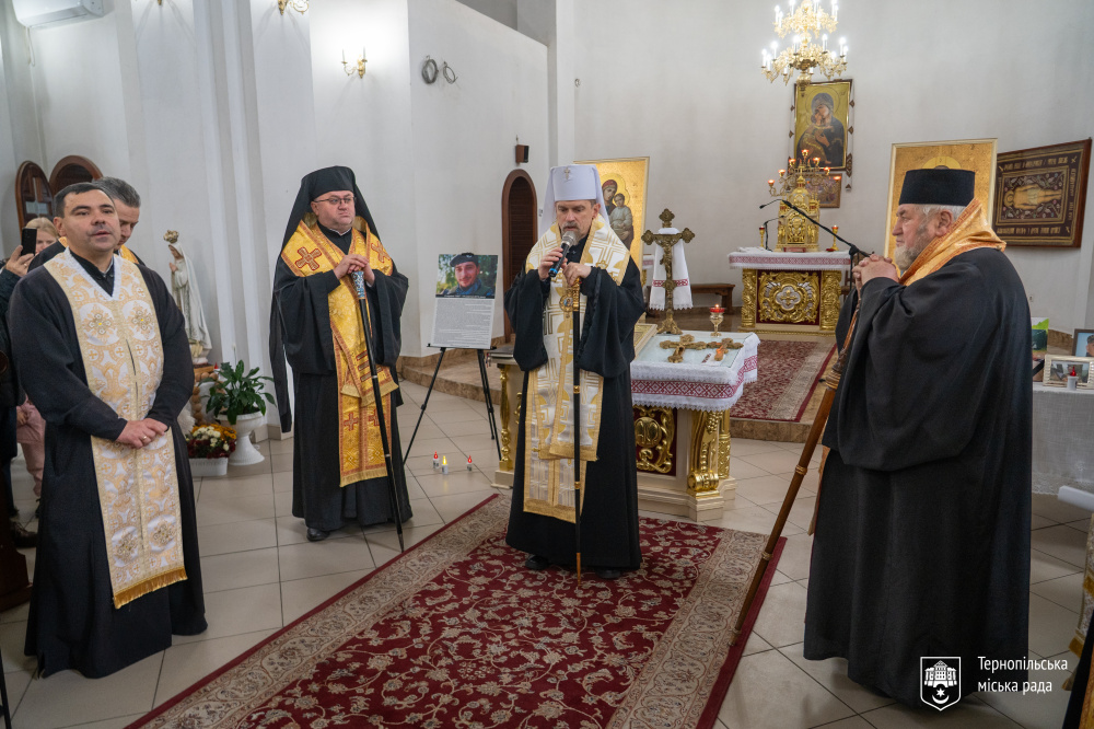 u ternopoli vidkrili duhovnij centr pokrov dlja rodin zagiblih zahisnikiv 8e43bbe