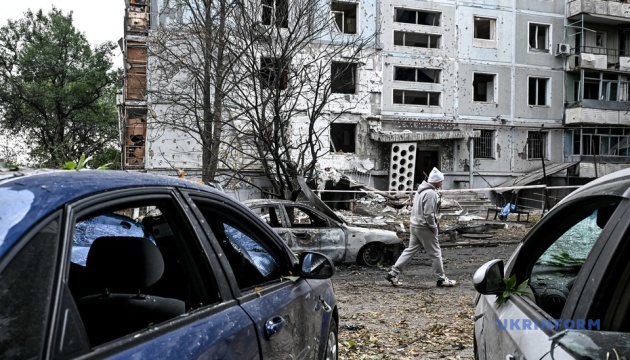 u zaporizhzhi vnochi rosijani poshkodili 18 bagatopoverhivok ta 24 privatni budinki 00ad104