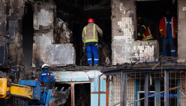 Удар по Києву: троє загиблих, кількість поранених зросла до 31, серед них семеро дітей 9 udar po kiyevu troye zagiblih kilkist poranenih zrosla do 31 sered nih semero ditej cd31032