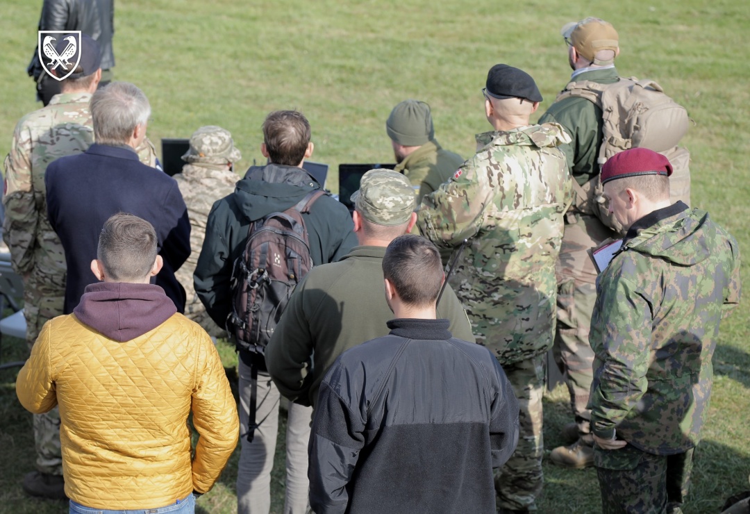 ukrayinski vijskovi u daniyi navchajut jak protidijati povitrjanim zagrozam e48ad0d