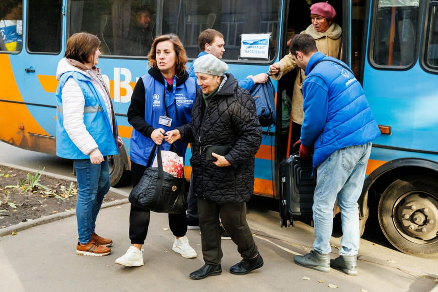 urjad zaprovadiv derzhavnu sistemu evakuaciyi z prifrontovih ta okupovanih teritorij c2293ce