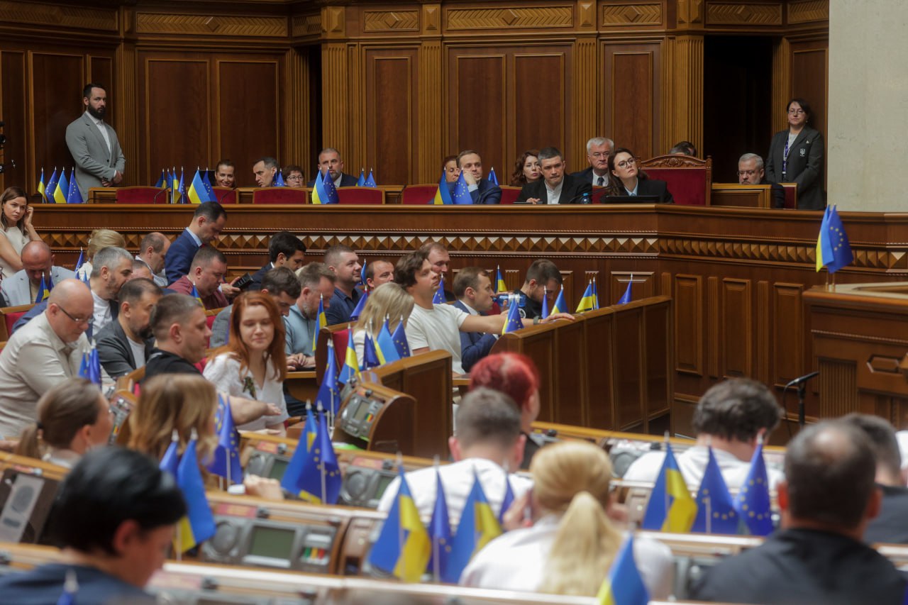 Верховна Рада ухвалила постанову, згідно з якою місцеві вибори в Україні не проводитимуть