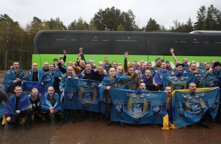 З російського полону повернули 185 українських захисників та 20 цивільних