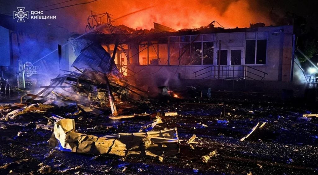 za tizhden rosijani zastosuvali proti ukrayini 3100 droniv ta 92 raketi zelenskij 0da6ce4