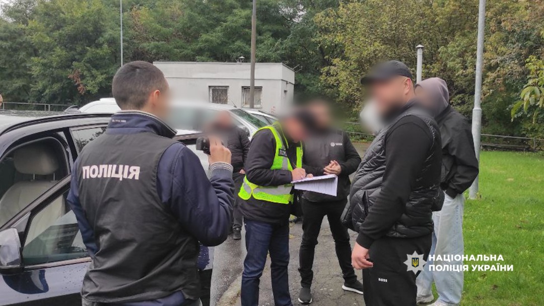 zatrimali vinnichanina jakij za 18 tisjach habarja garantuvav cholovikovi viznannja nepridatnim do sluzhbi 58d6c09