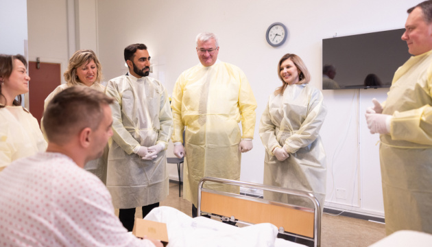 Зеленська у Норвегії відвідала лікарню Уллевол, де відновлюються українські військові